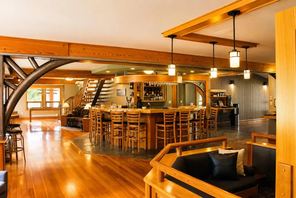03 lodge bar wide