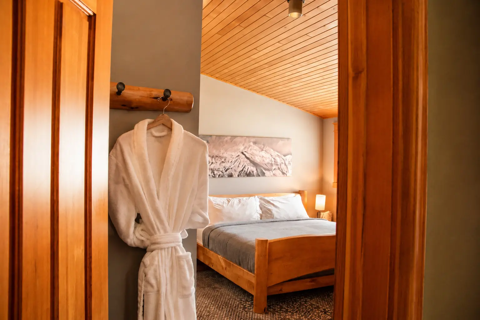 provide bedroom image